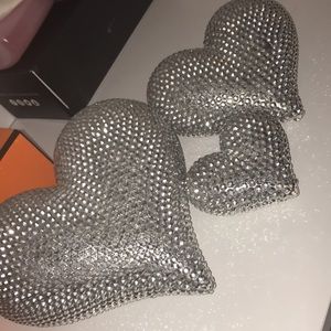 Awesome decor 3 crystal hearts representing 3 family members